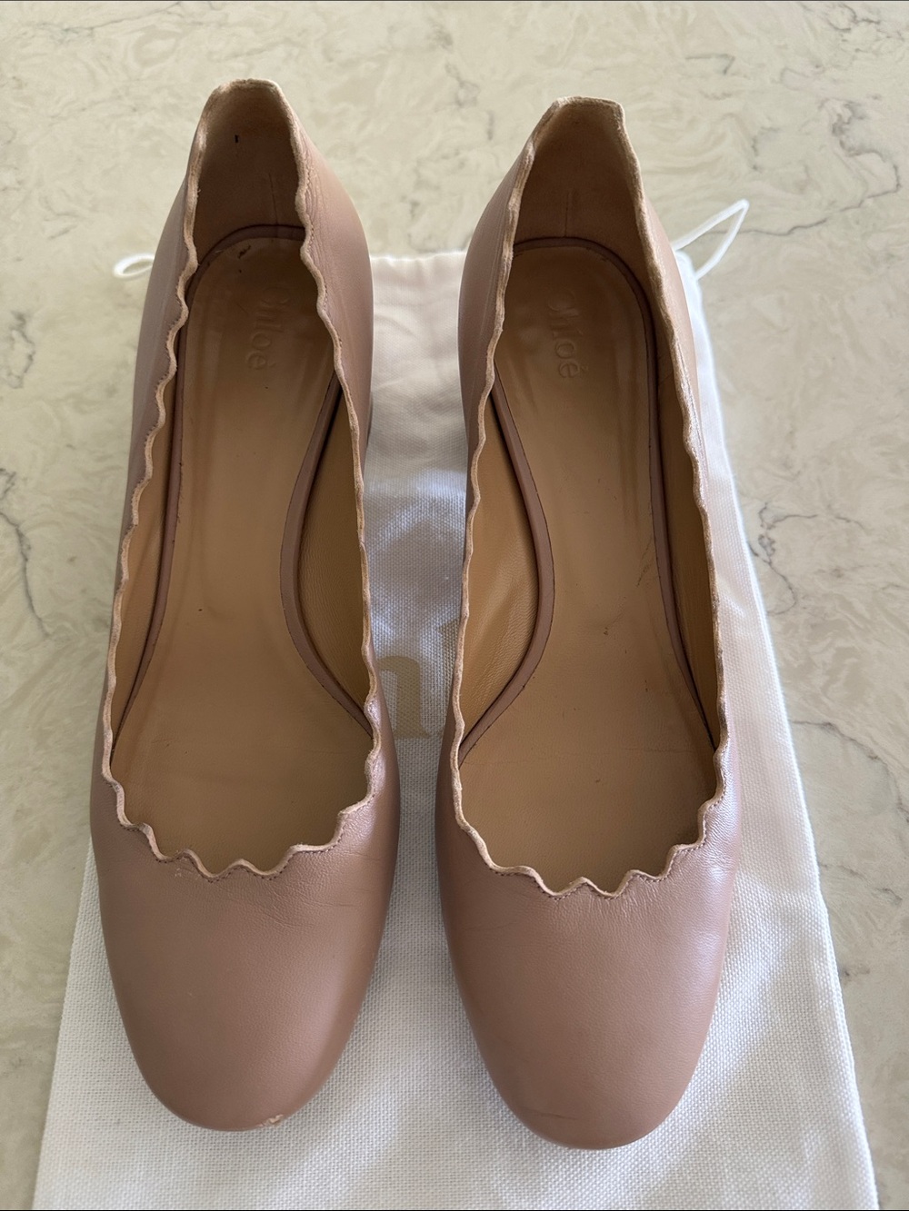 Chloe Lauren Scalloped Nude Leather Block Heel Pump - Picture 2 of 10